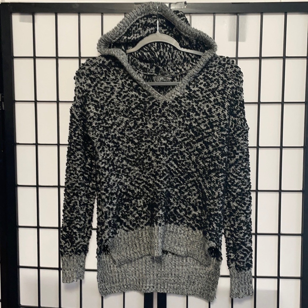 Almost Famous Womens Sweater Hoodie Size Small Black and Gray